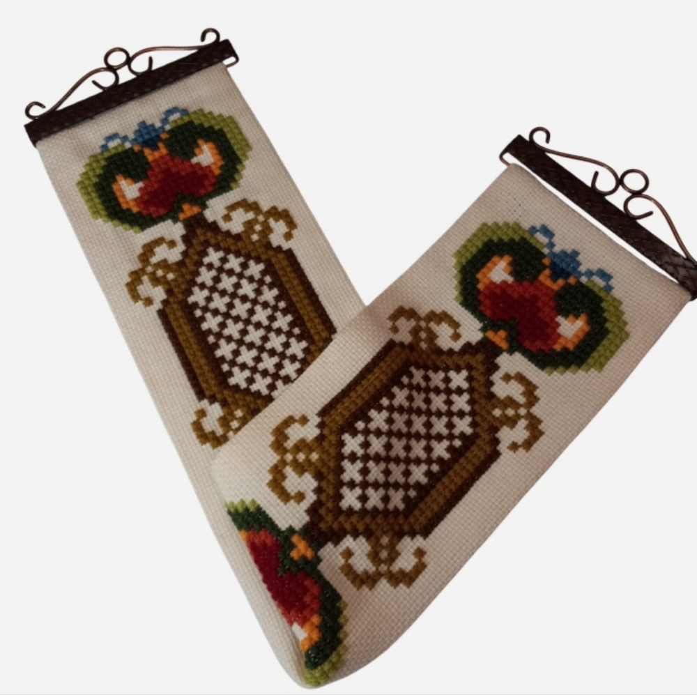 Vintage Handmade Klokkestreng Cross Stitch Embroidery Norwegian Bell Pull